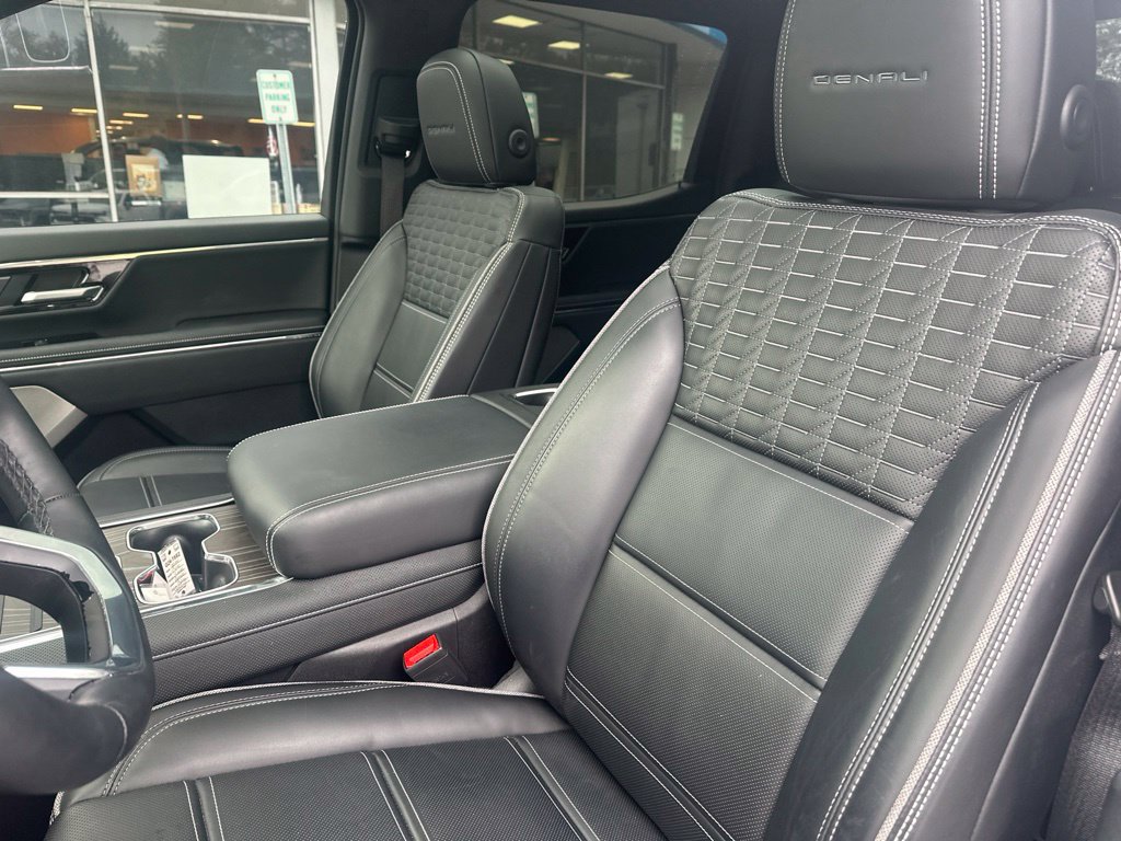 Used 2024 GMC Sierra EV Denali AWD/4WD image 11