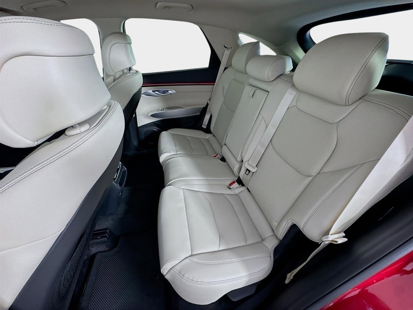 New 2026 Genesis GV70 2.5T Select image 23