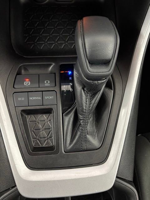 Used 2023 Toyota RAV4 LE image 22