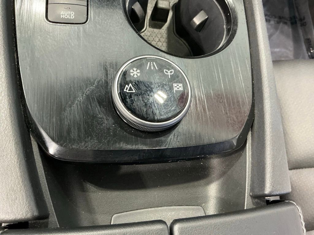 Used 2023 Nissan Rogue SV w/ SV Premium B Package image 7