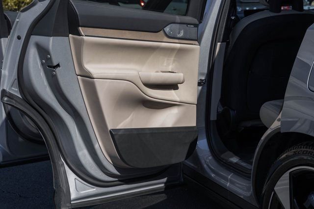 New 2026 Volvo EX90 Ultra image 35