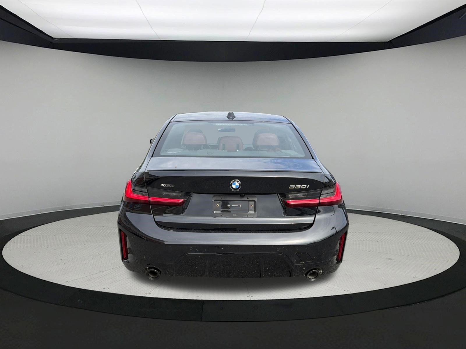 New 2026 BMW 330i xDrive Sedan w/ M Sport Package AWD/4WD image 5