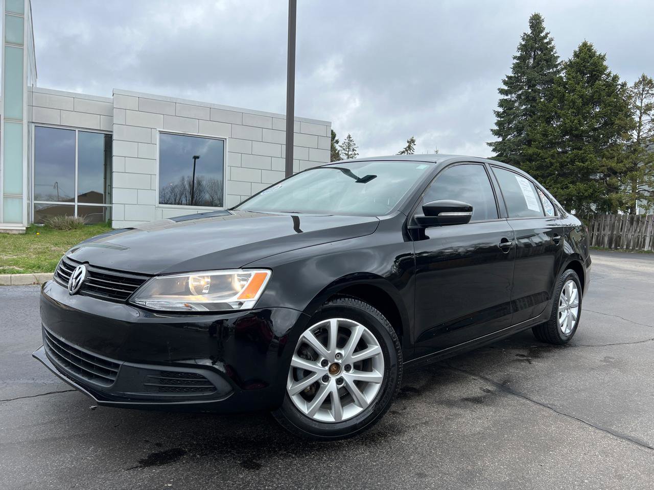 Used 2012 Volkswagen Jetta SE image 2