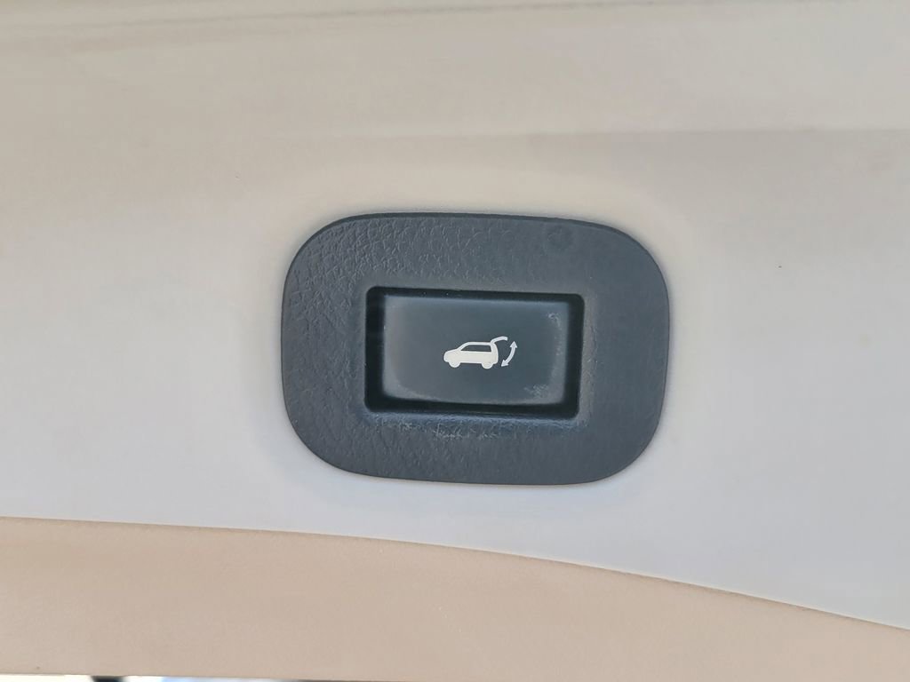 Used 2015 Nissan Rogue SL w/ SL Premium Package image 39