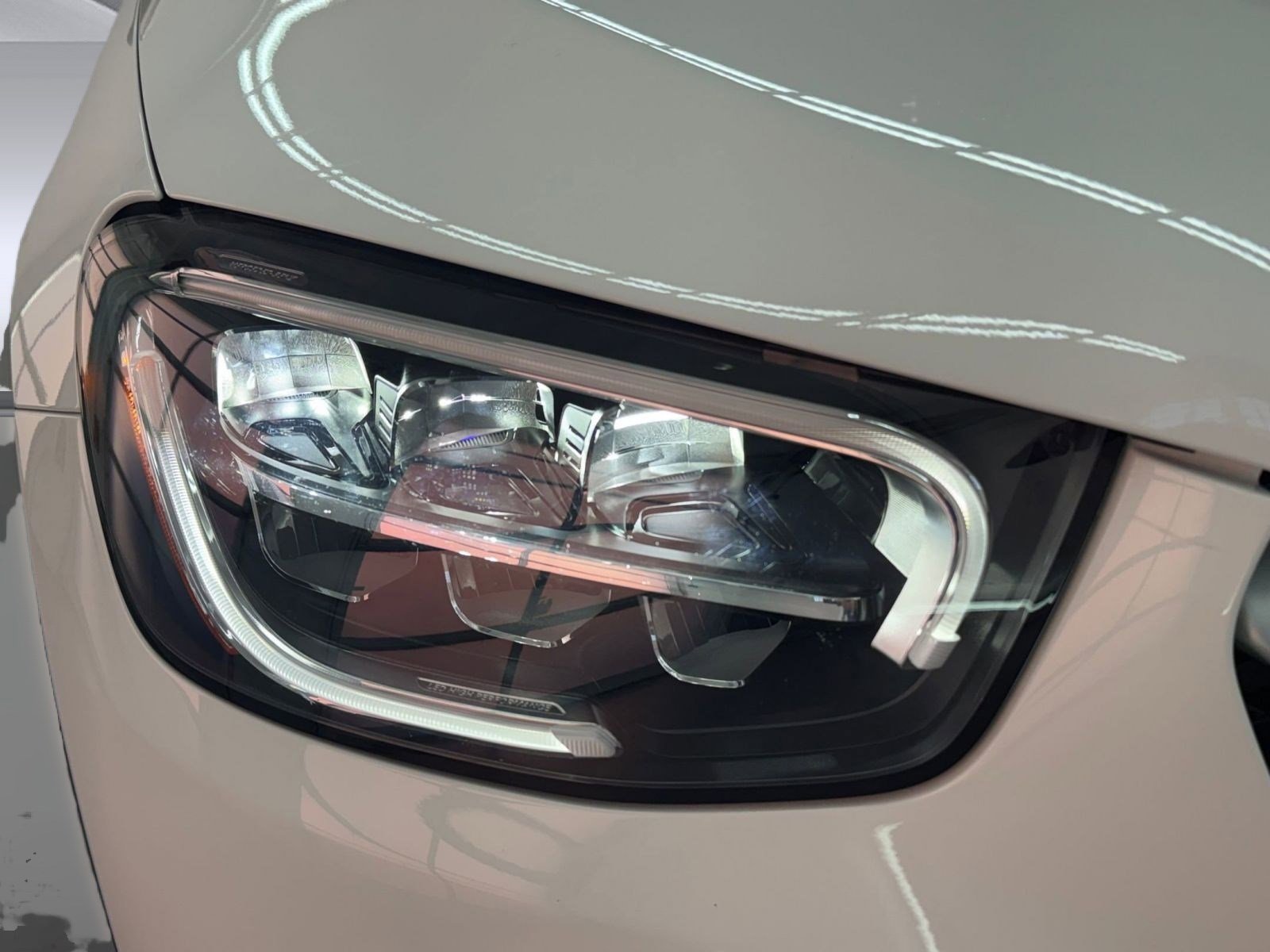 Certified 2022 Mercedes-Benz GLC 300 image 10