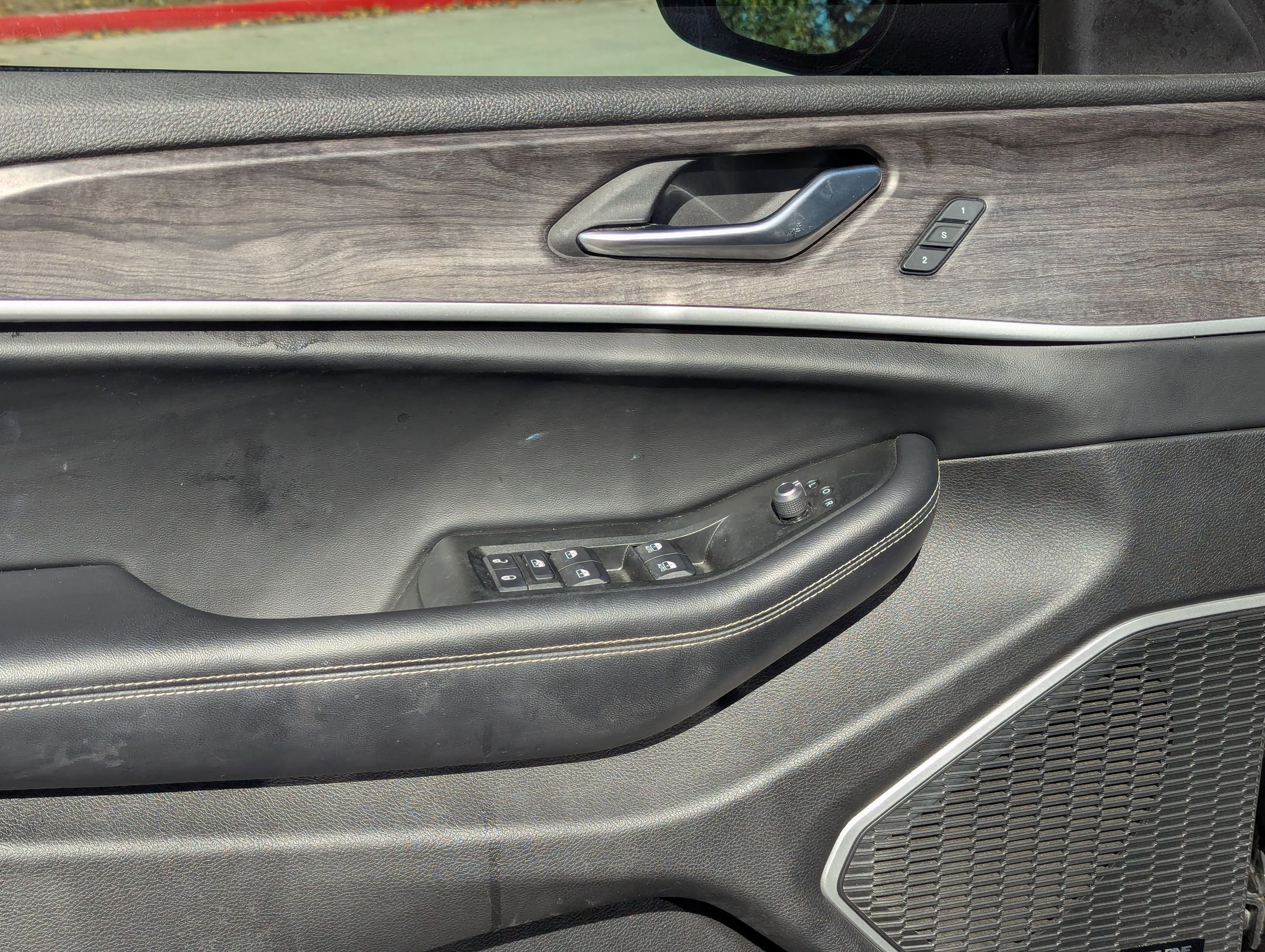 Used 2021 Jeep Grand Cherokee L Limited image 12