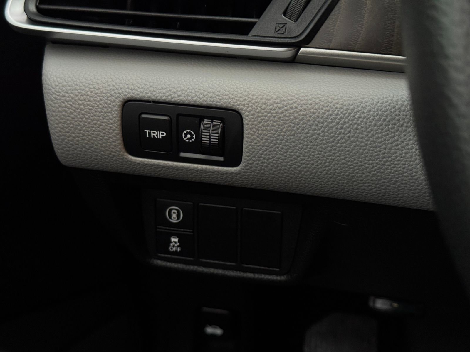 Certified 2018 Honda Accord EX image 37