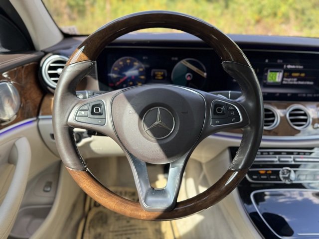 Used 2018 Mercedes-Benz E 400 4MATIC Wagon image 25