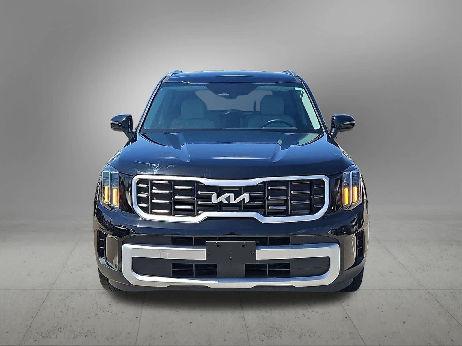 Used 2024 Kia Telluride S FWD image 9