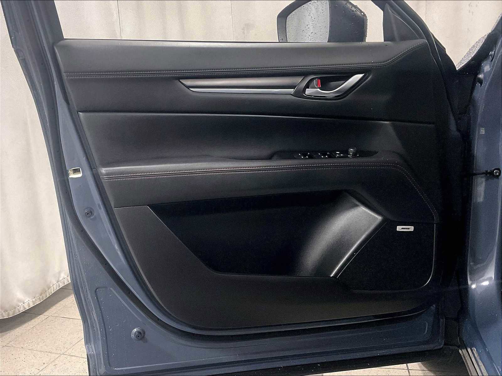 Used 2024 MAZDA CX-5 Carbon Edition image 9