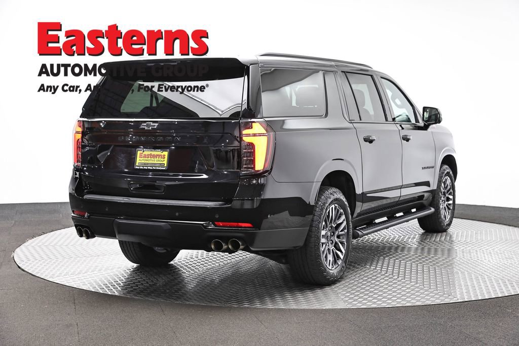 Used 2025 Chevrolet Suburban Z71 AWD/4WD image 5