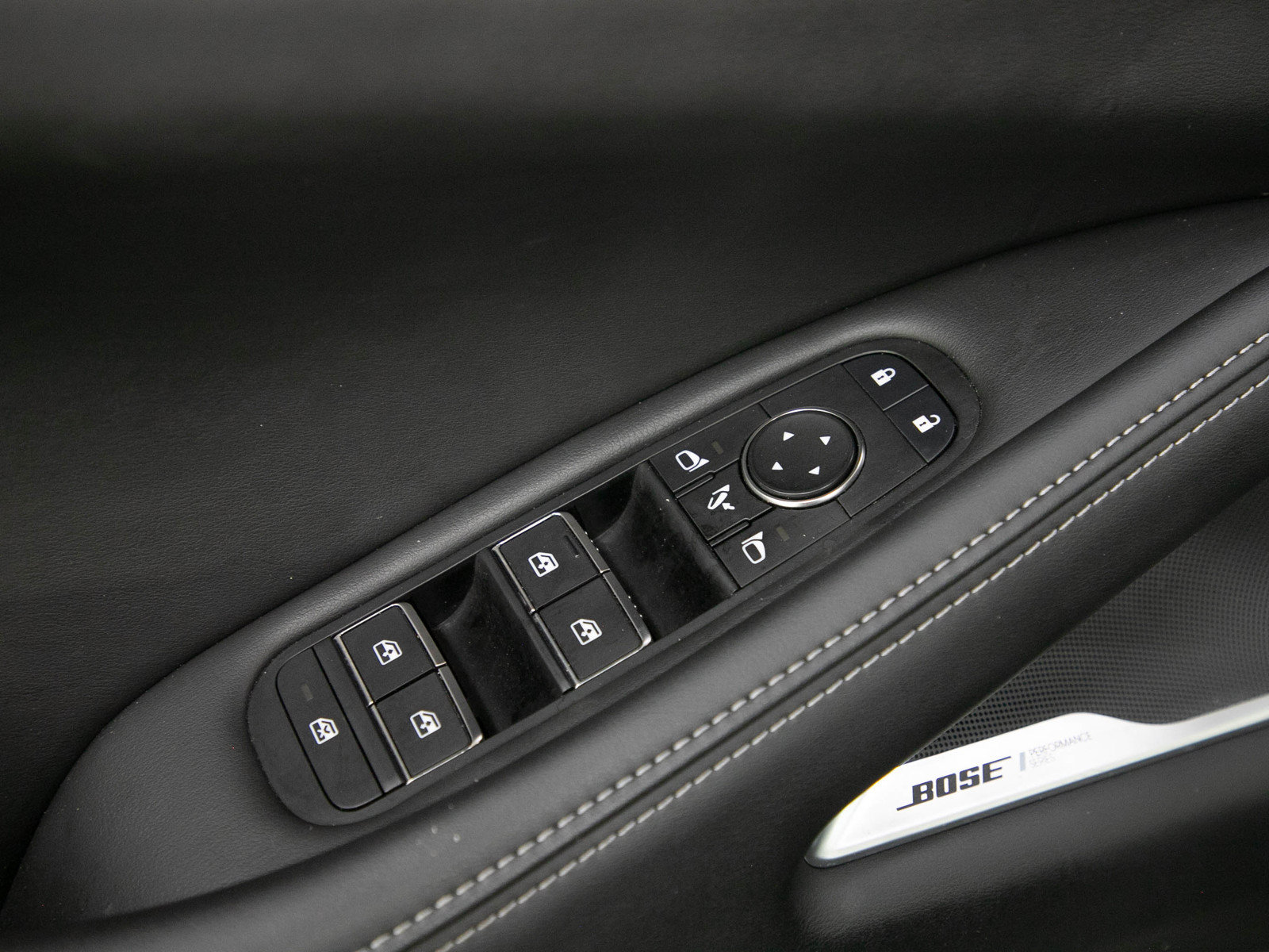 Used 2023 INFINITI QX60 Sensory AWD/4WD image 25