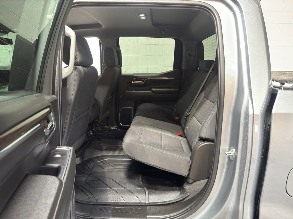 Used 2024 Chevrolet Silverado 1500 RST image 13