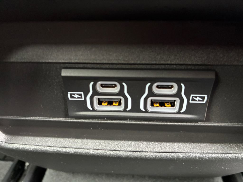 New 2025 Jeep Grand Cherokee Laredo w/ MOPAR Finishing Package RWD image 6