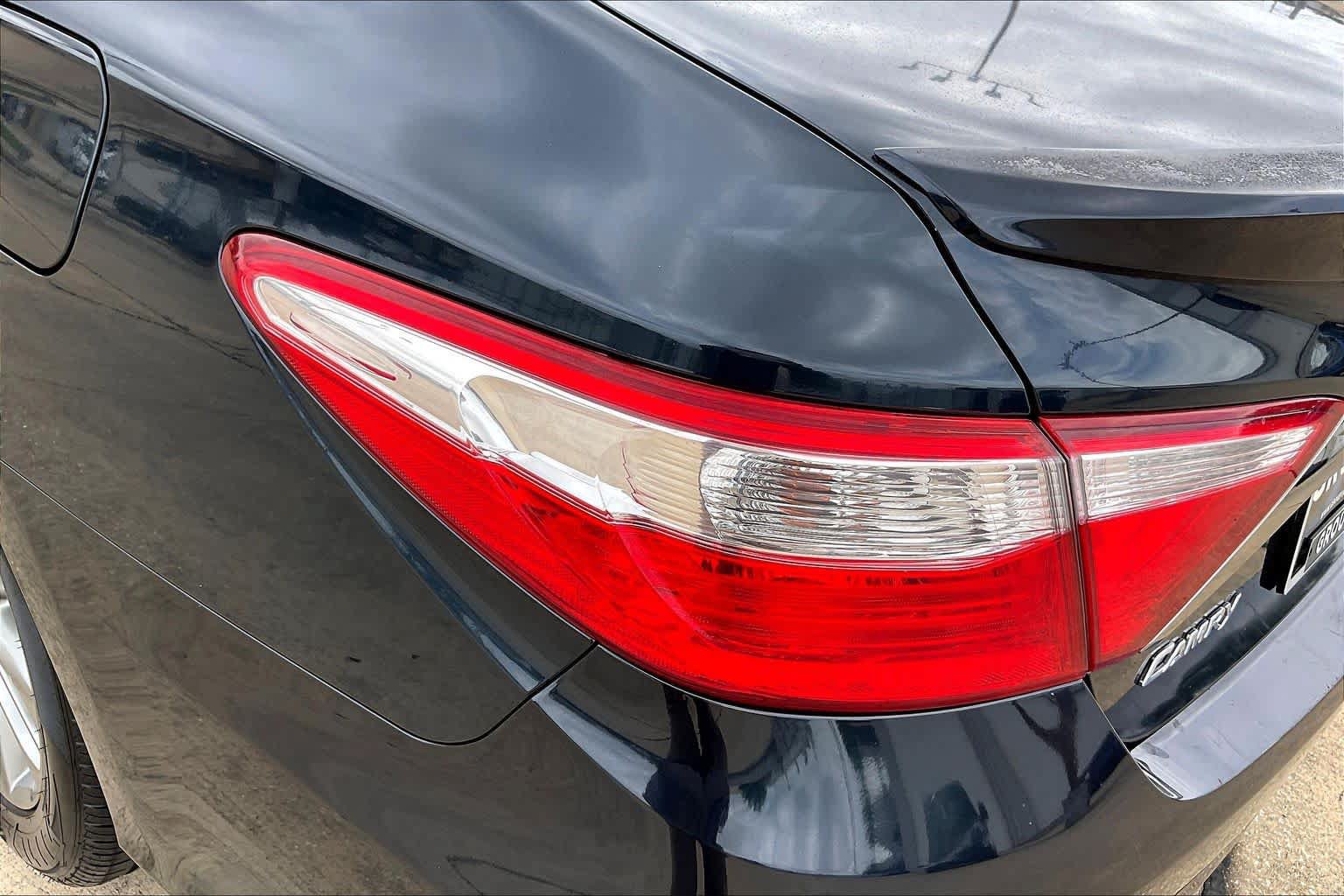 Used 2017 Toyota Camry LE FWD image 25