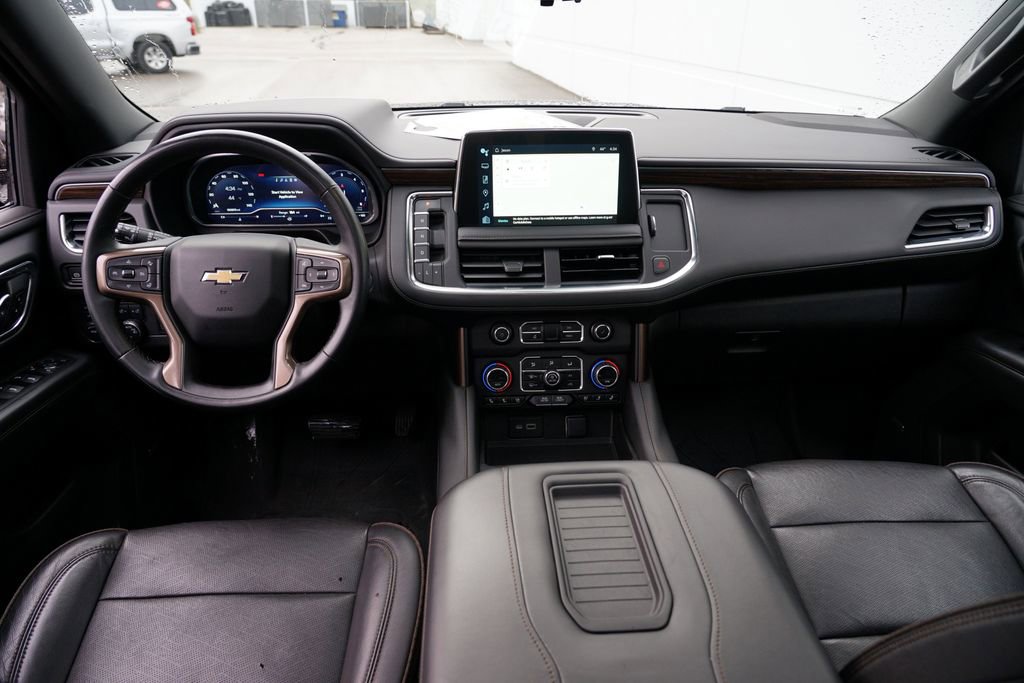 Used 2023 Chevrolet Suburban High Country w/ Premium Package image 25