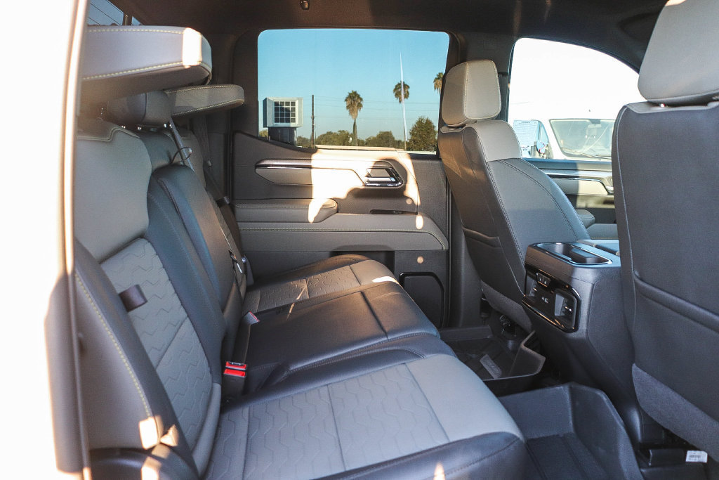 Used 2026 Chevrolet Silverado 1500 ZR2 w/ Dark Appearance Package AWD/4WD image 17