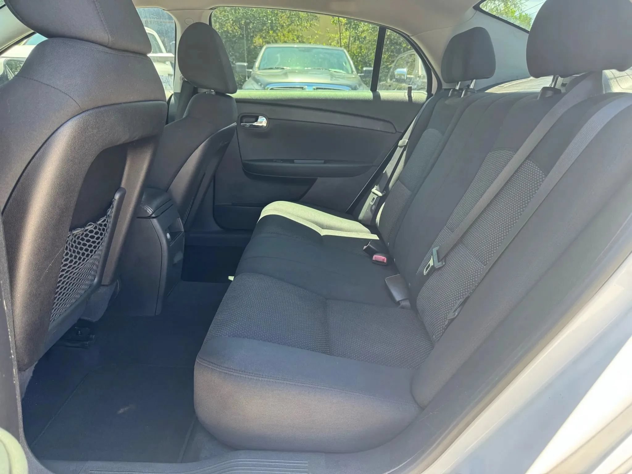Used 2010 Chevrolet Malibu LT FWD image 12