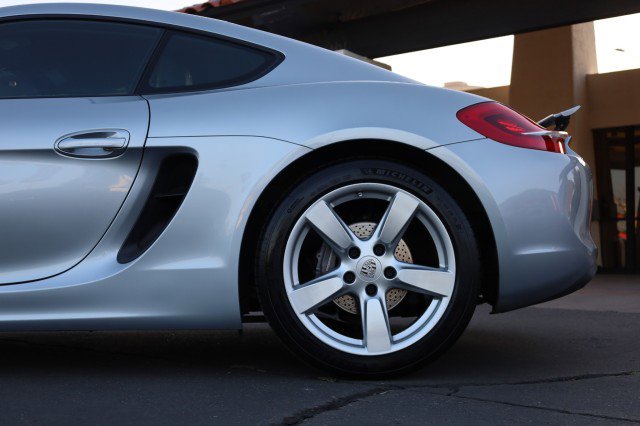 Used 2016 Porsche Cayman image 48