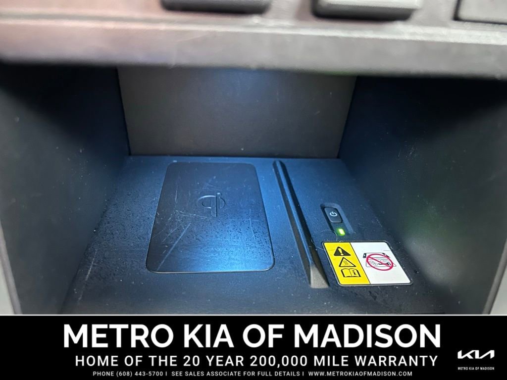 Used 2023 Toyota Corolla Cross XLE image 20