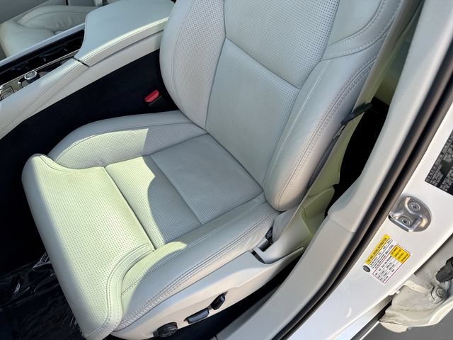 Certified 2024 Volvo XC90 T8 Ultimate w/ Protection Package AWD/4WD image 17