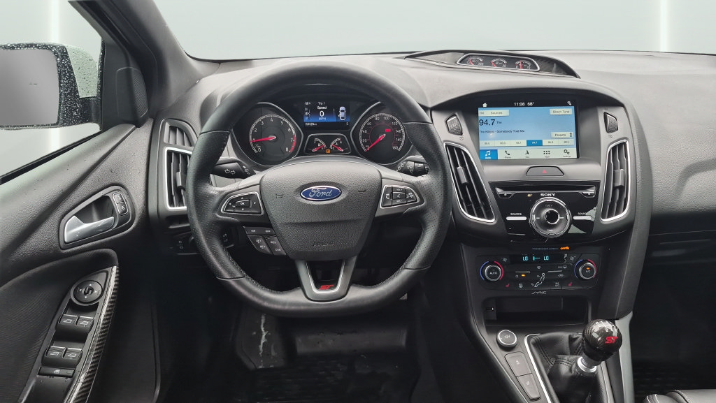 Used 2016 Ford Focus ST w/ Equipment Group 402A FWD image 21