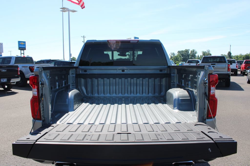 New 2026 Chevrolet Silverado 1500 RST w/ Safety Package AWD/4WD image 17