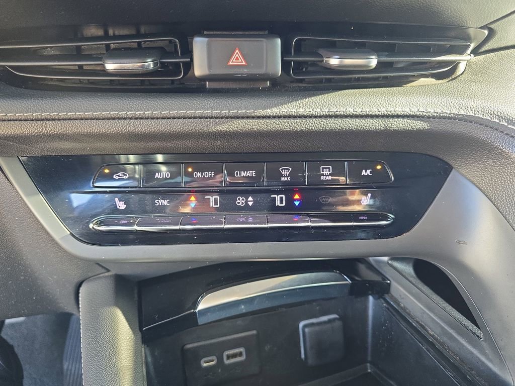 Used 2023 Buick Envision Preferred FWD image 24