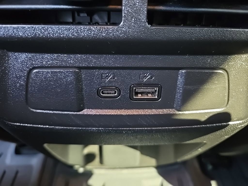 Used 2023 GMC Canyon AT4X image 47