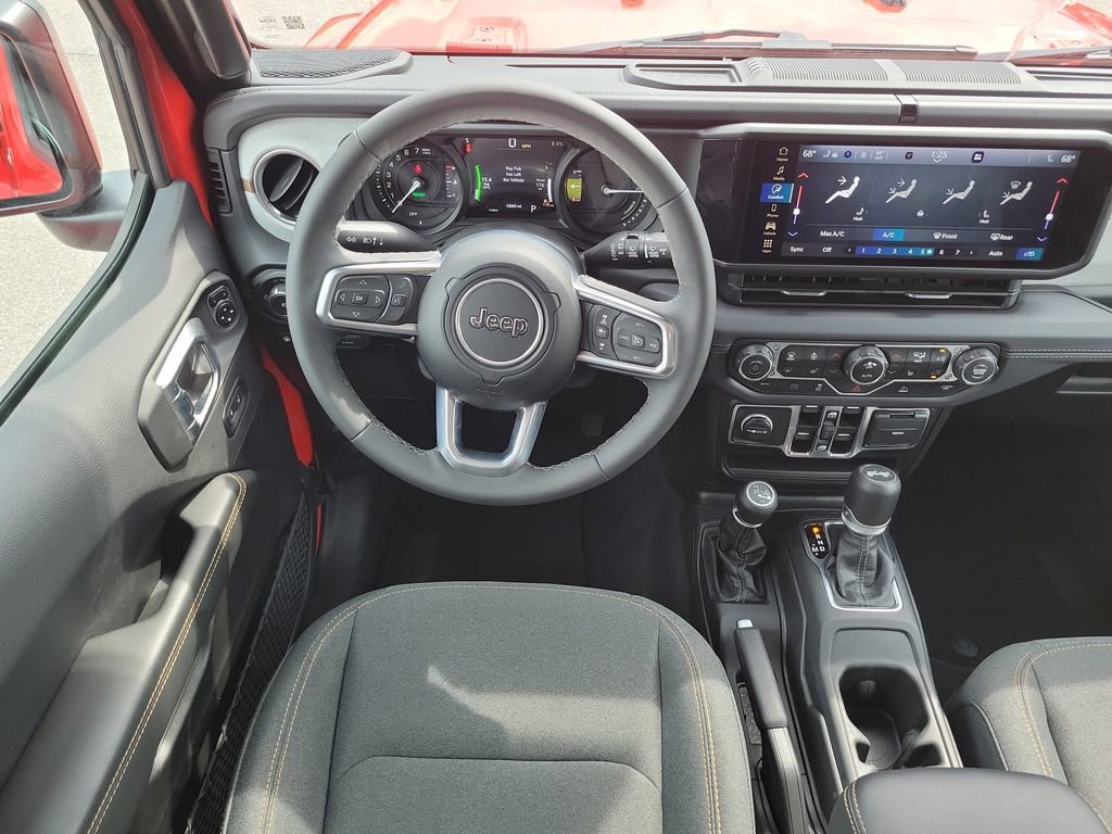 Used 2025 Jeep Wrangler Unlimited Sahara image 15