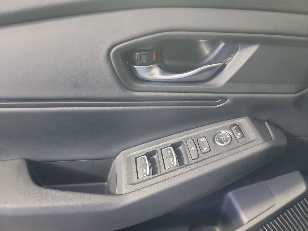 Used 2025 Honda Accord SE image 25