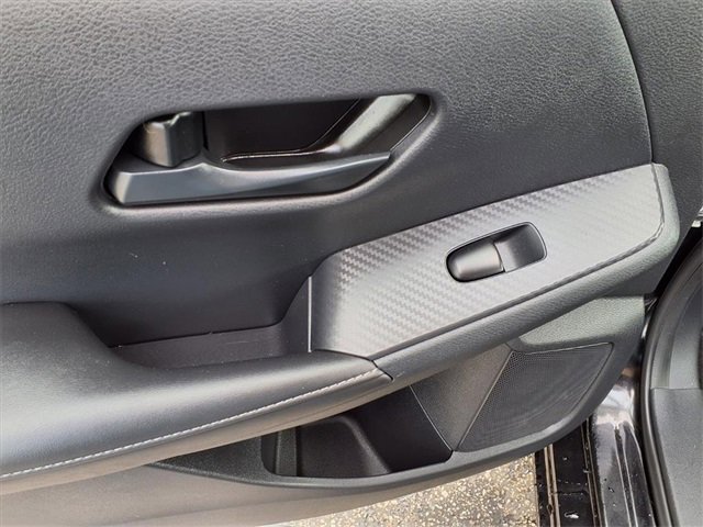 Used 2025 Nissan Sentra SV image 17