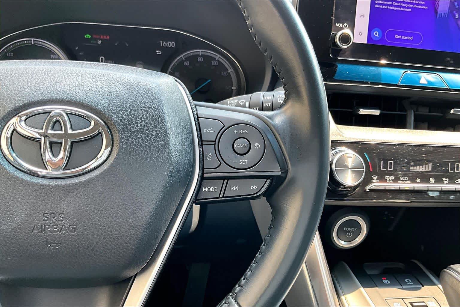 Certified 2024 Toyota Venza LE AWD/4WD image 25