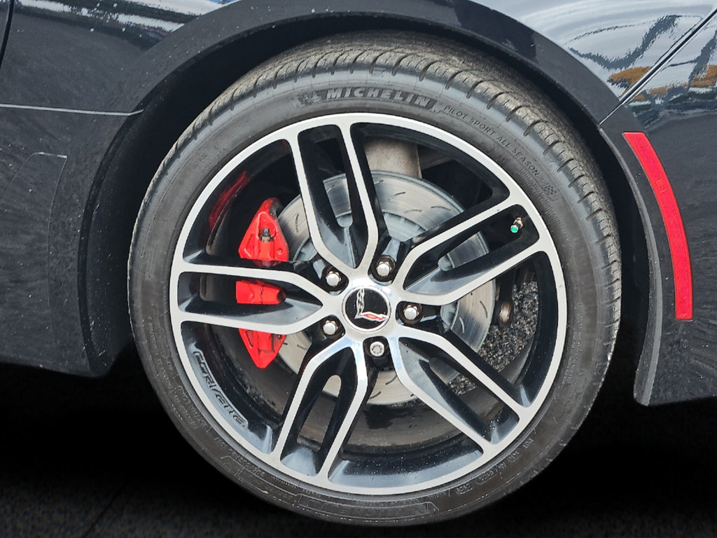 Used 2017 Chevrolet Corvette Stingray Coupe RWD image 8