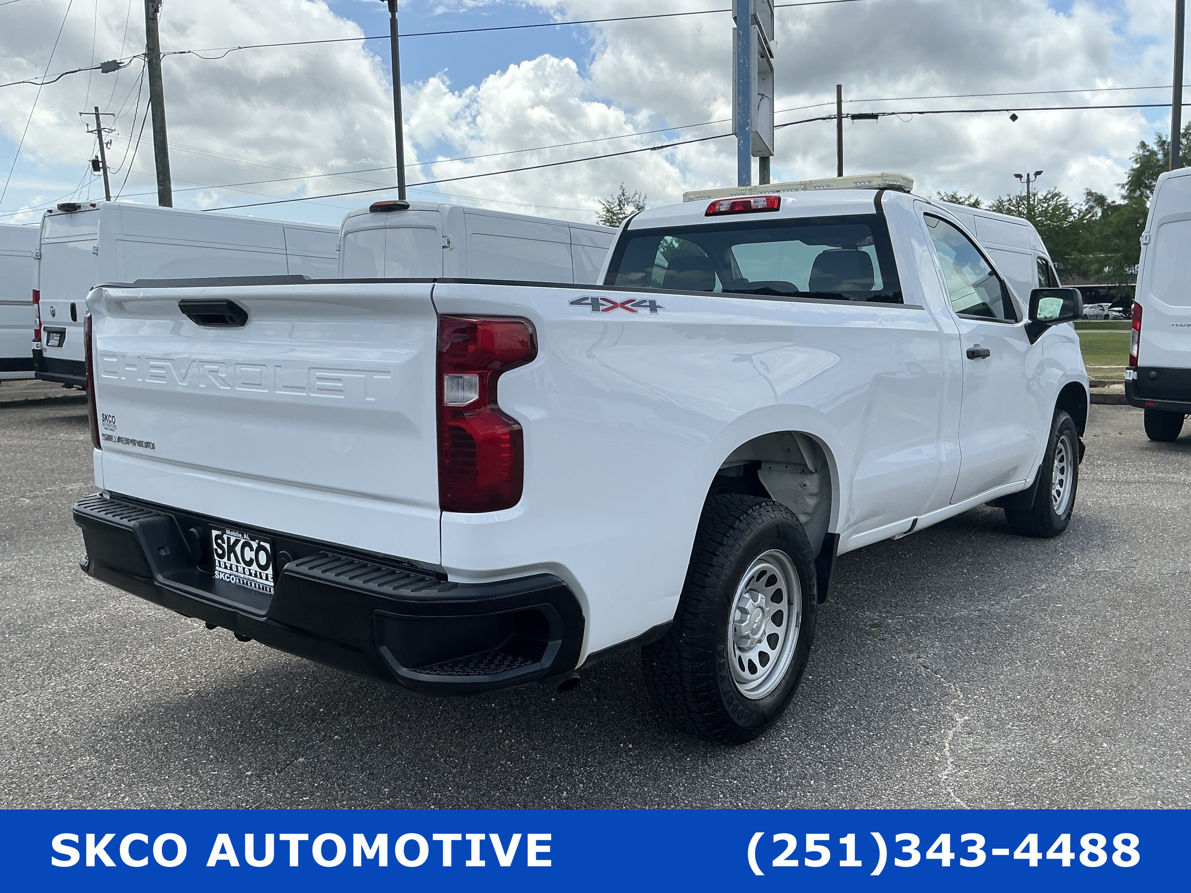 Used 2021 Chevrolet Silverado 1500 W/T AWD/4WD image 5
