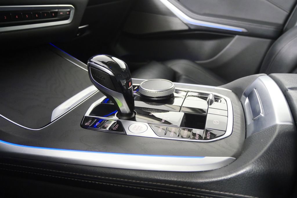 Used 2020 BMW X7 xDrive40i w/ Premium Package image 21