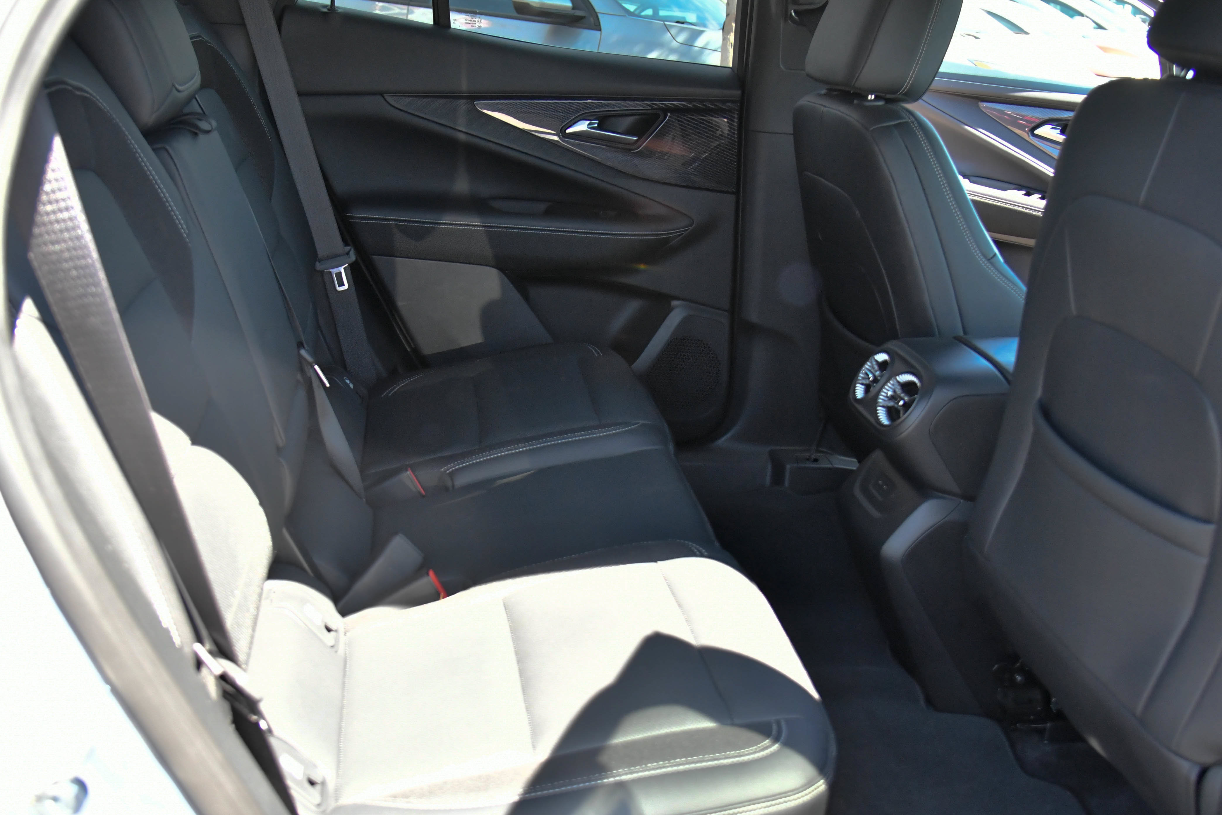 Used 2024 Chevrolet Blazer EV LT AWD/4WD image 50