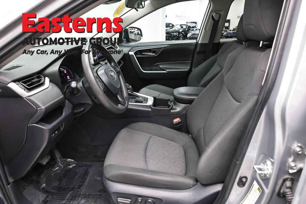 Used 2024 Toyota RAV4 XLE AWD/4WD image 13