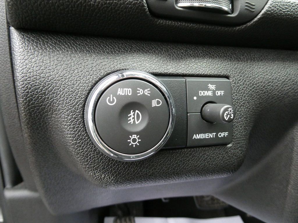 Used 2017 Chevrolet Traverse LT w/ Traveler's Package image 29