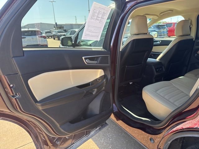Used 2020 Ford Edge SEL w/ Convenience Package AWD/4WD image 16