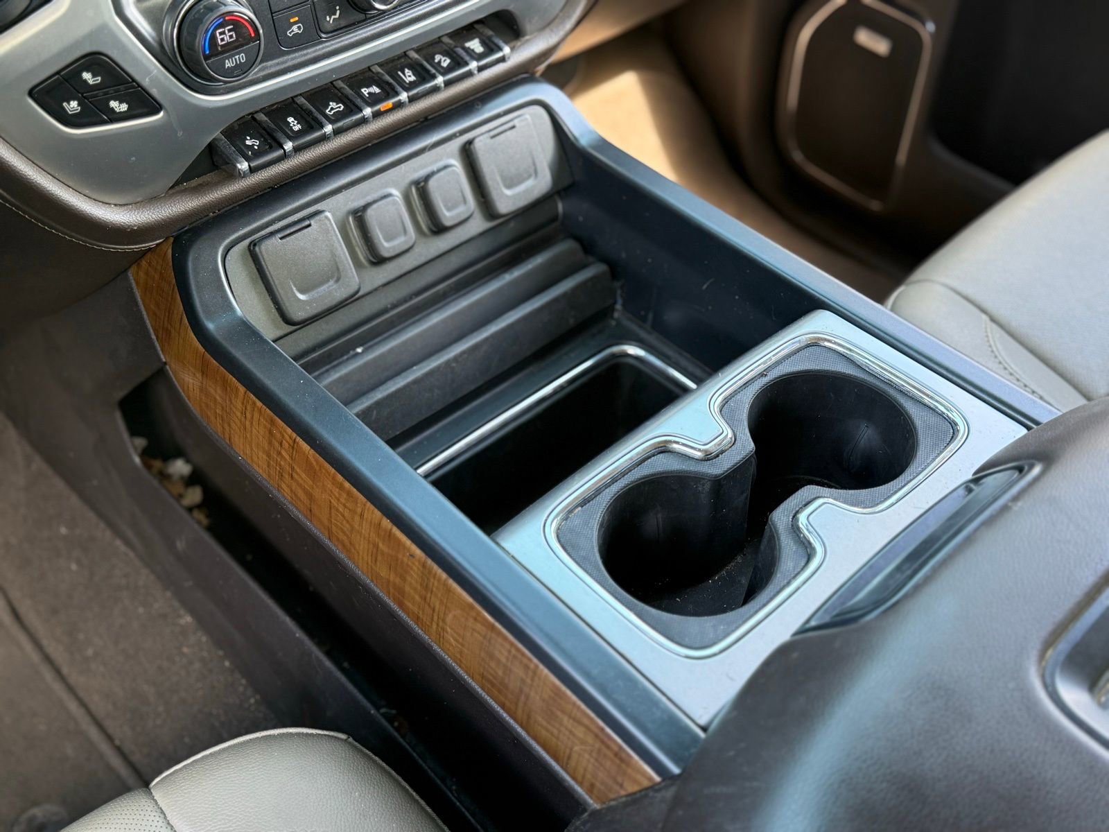 Used 2018 GMC Sierra 2500 SLT w/ Duramax Plus Package image 20