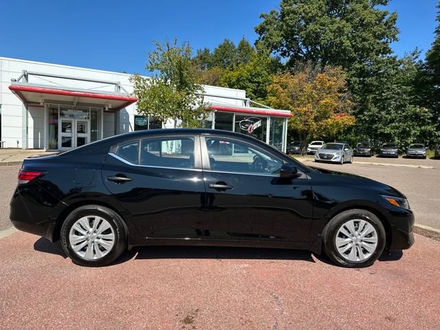 Used 2025 Nissan Sentra S image 6