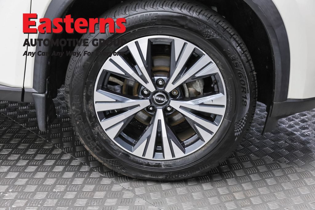 Used 2023 Nissan Rogue SV AWD/4WD image 31