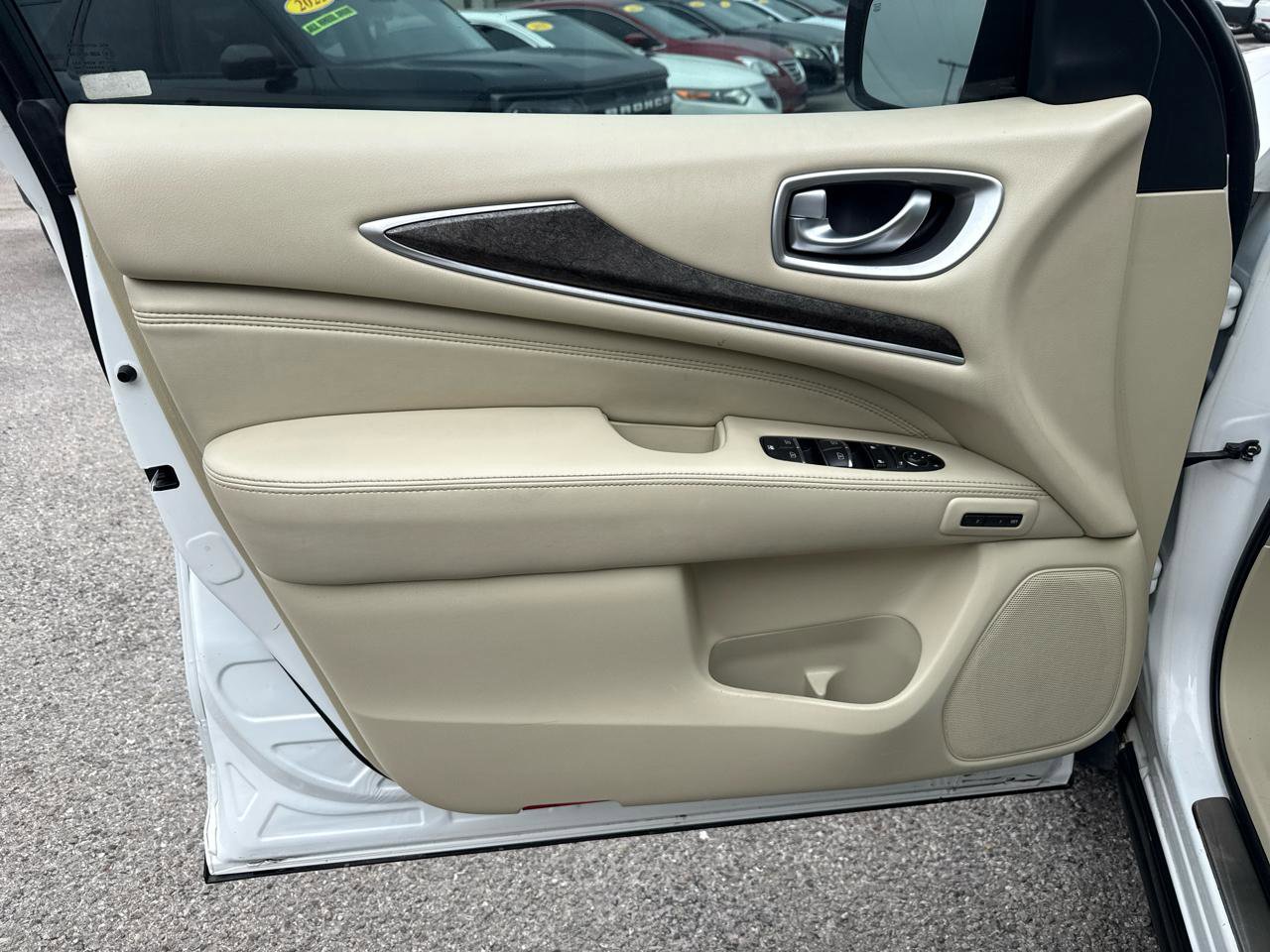 Used 2013 INFINITI JX35 AWD w/ Premium Pkg image 14