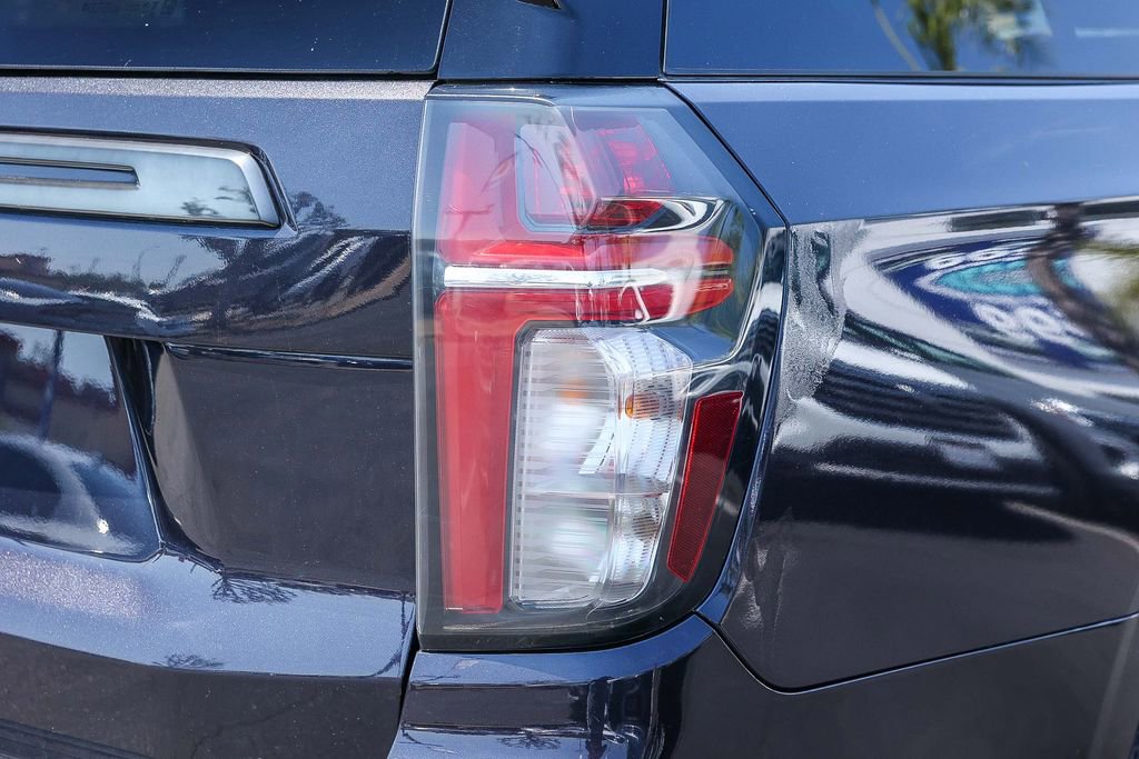 Used 2022 Chevrolet Suburban Z71 w/ Z71 Off-Road Package image 11