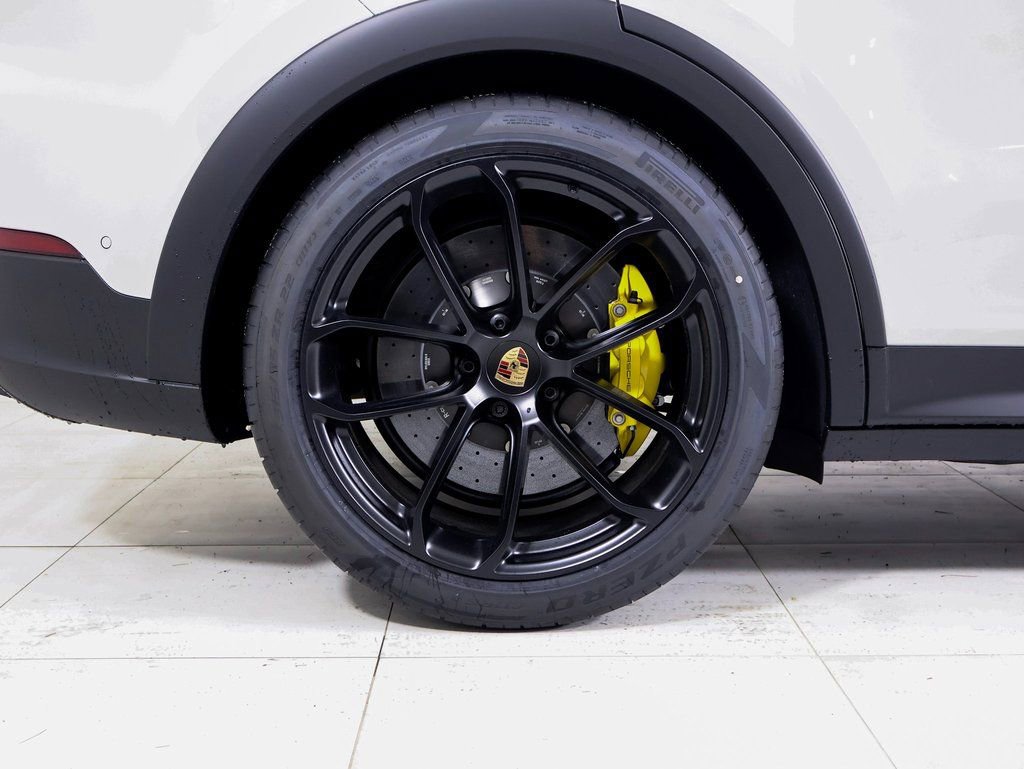 New 2026 Porsche Cayenne Turbo GT image 24