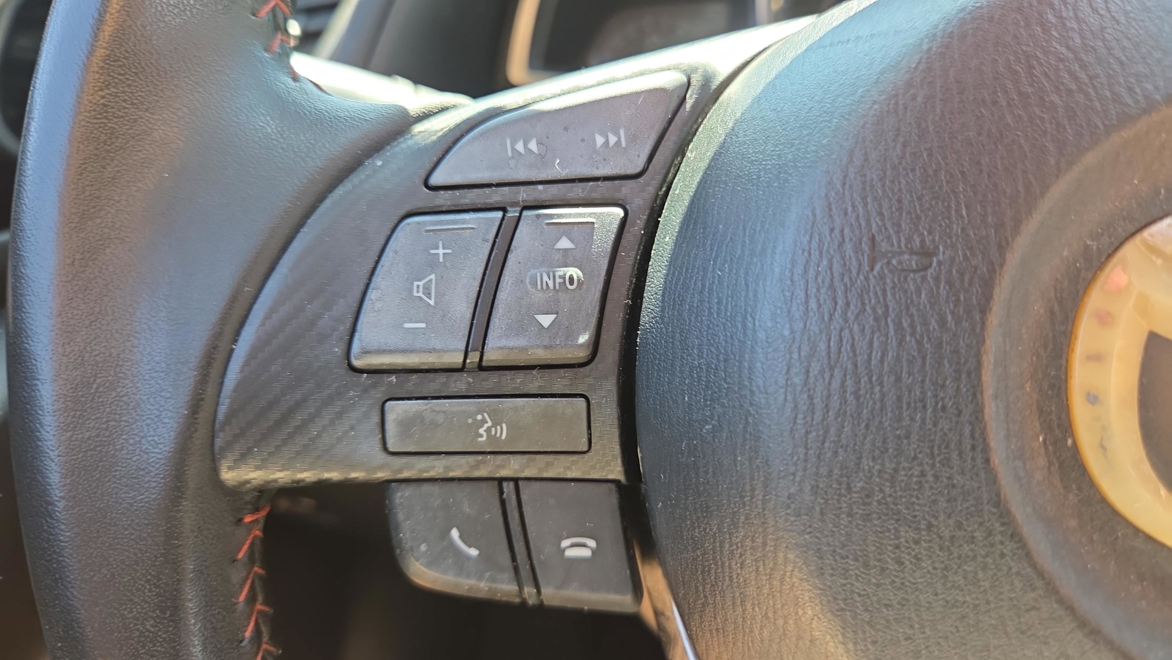 Used 2016 MAZDA MAZDA3 i Touring image 27