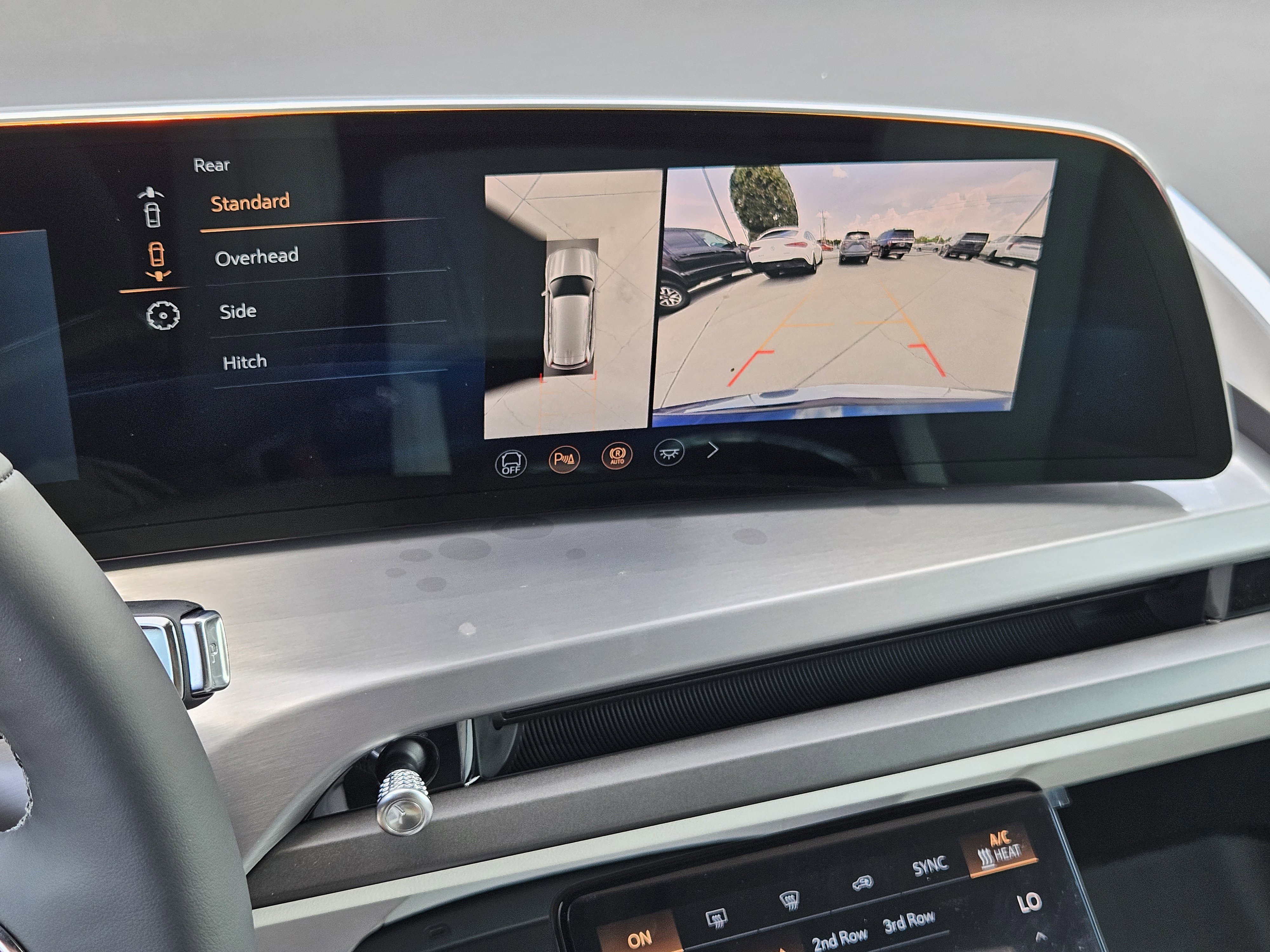 New 2026 Cadillac Vistiq Luxury w/ LPO, Floor Liner Package AWD/4WD image 28
