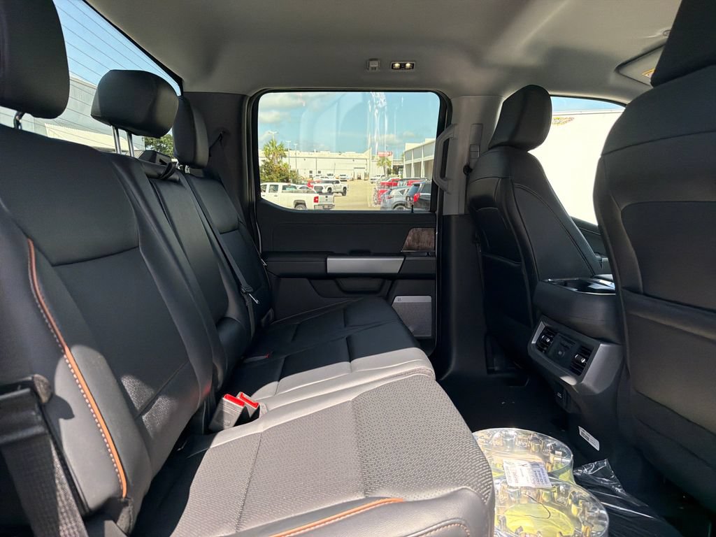 New 2026 Ford F250 Lariat w/ Chrome Package AWD/4WD image 28