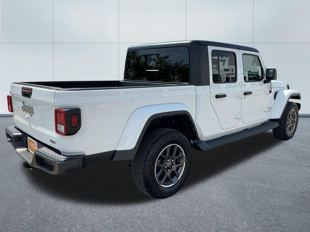 Certified 2022 Jeep Gladiator Overland w/ Popular Equipment Package AWD/4WD image 6